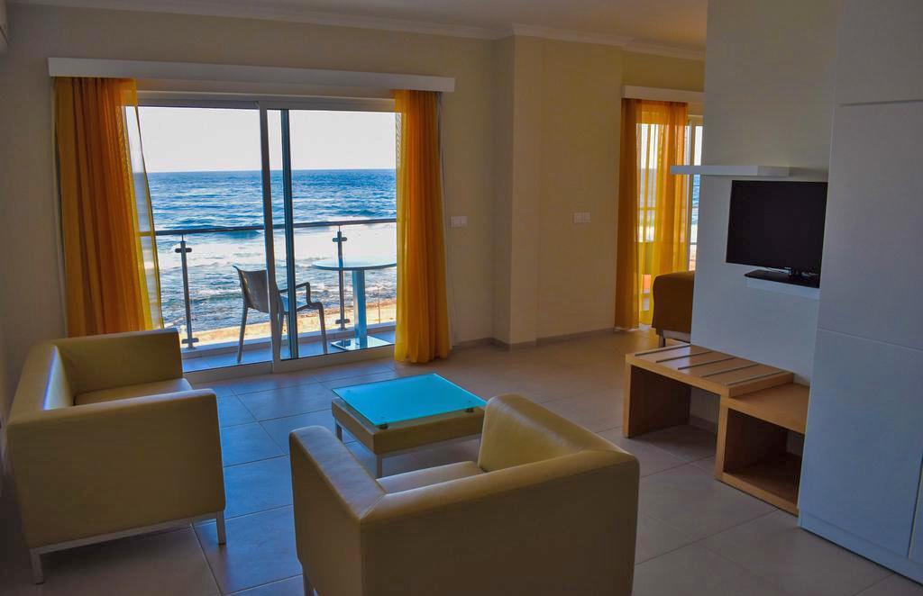 Tiduca Hotel Ponta Do Sol Exterior photo